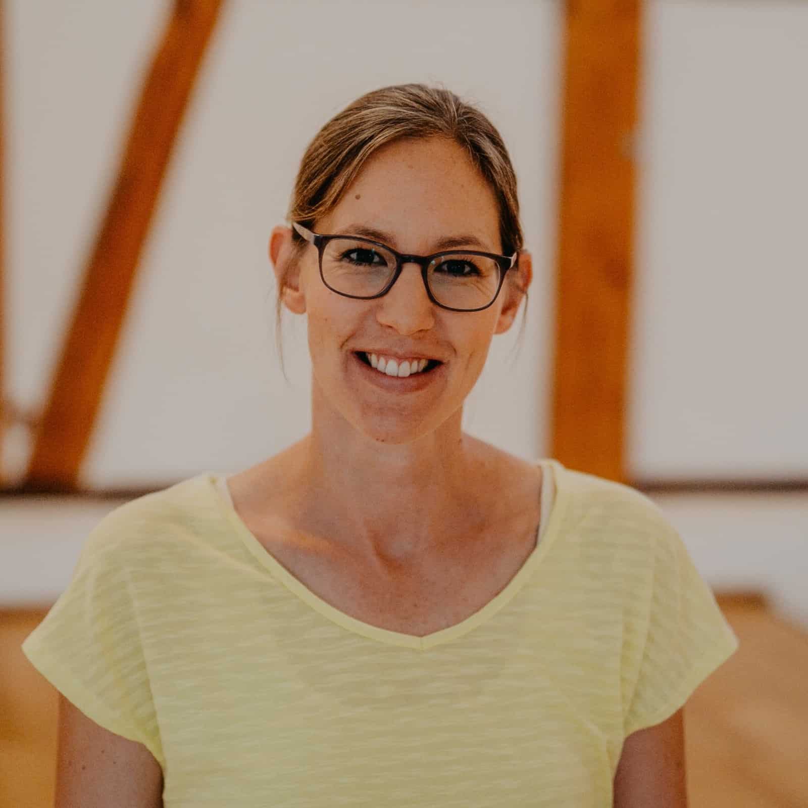 Katharina Blosch - Yogalehrerin (BYV), Yoga in der Schwangerschaft, Yoga für die Rückbildung